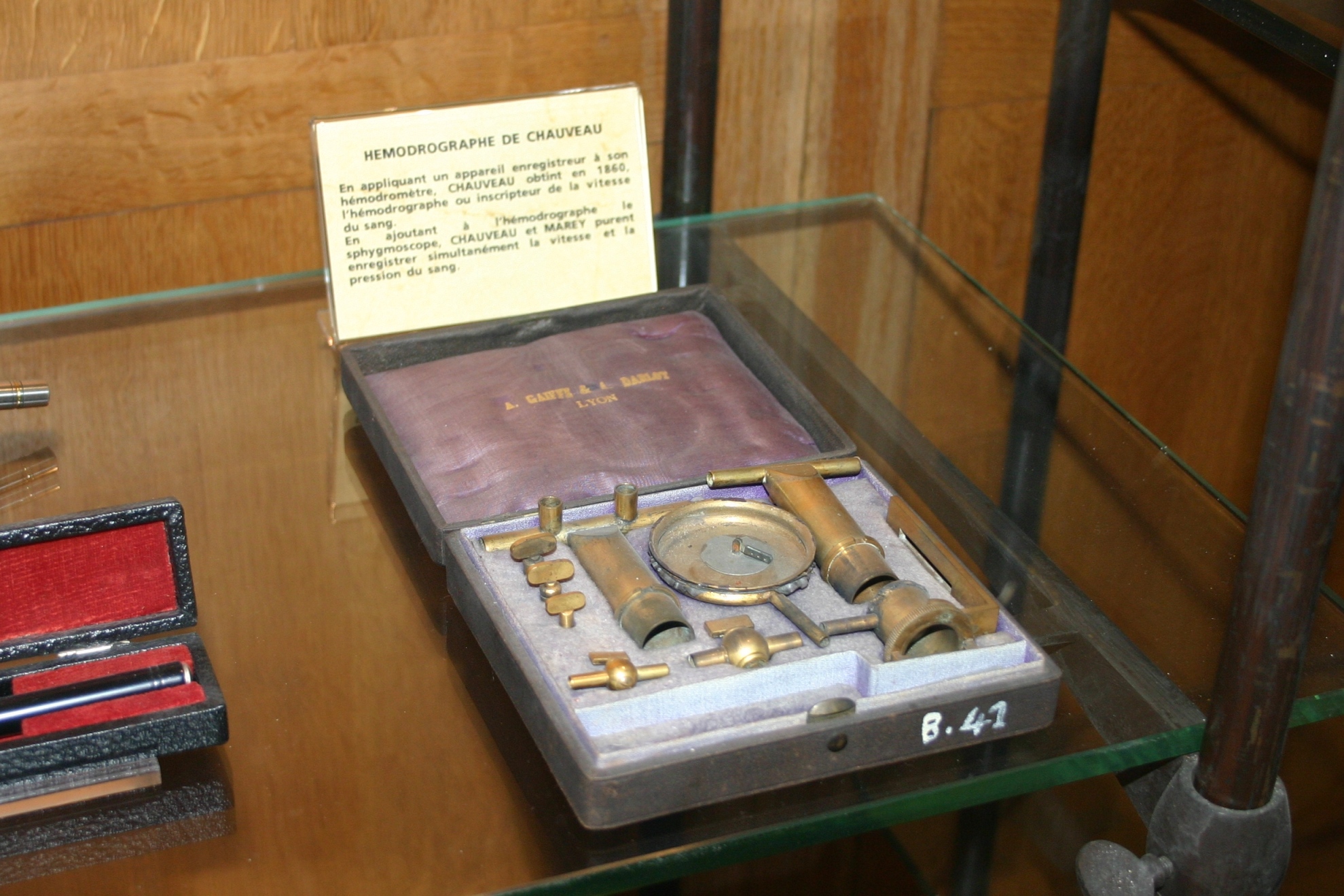 Etienne-Jules Marey's instruments and memories,Musée d'Histoire de la Médecine, Paris (17).JPG